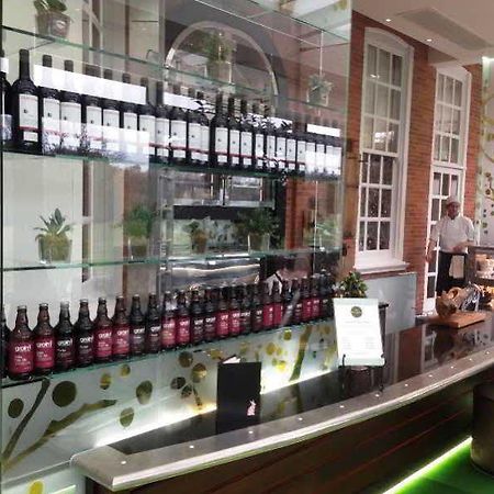Hotel Du Vin Wimbledon Лондон Екстер'єр фото